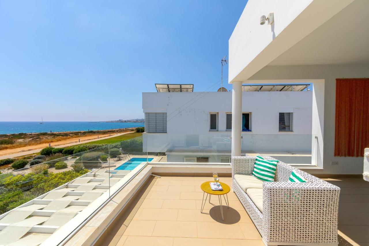 Protaras Beachfront Villa Alia Ngoại thất bức ảnh