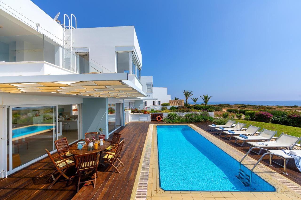 Protaras Beachfront Villa Alia Ngoại thất bức ảnh