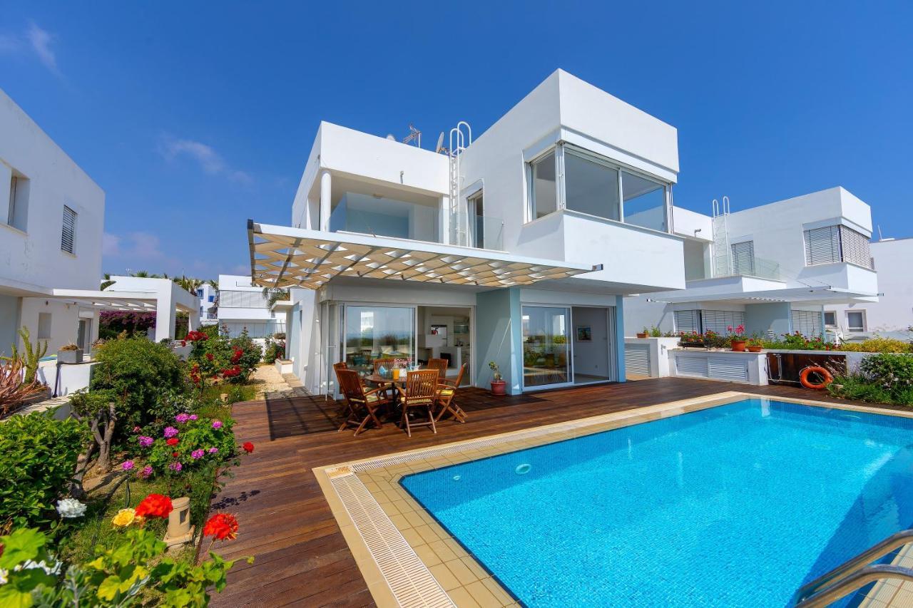 Protaras Beachfront Villa Alia Ngoại thất bức ảnh