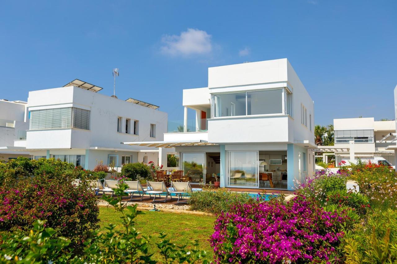 Protaras Beachfront Villa Alia Ngoại thất bức ảnh