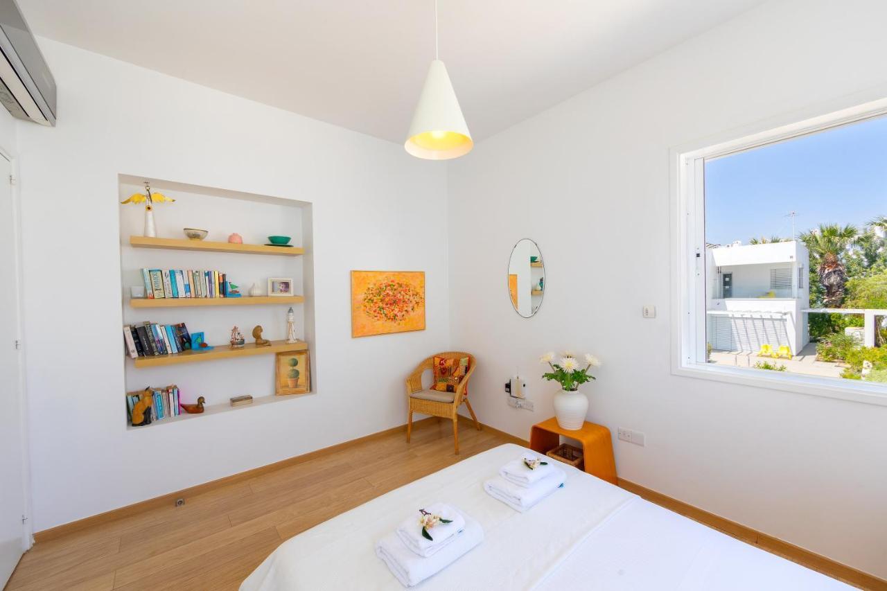 Protaras Beachfront Villa Alia Ngoại thất bức ảnh