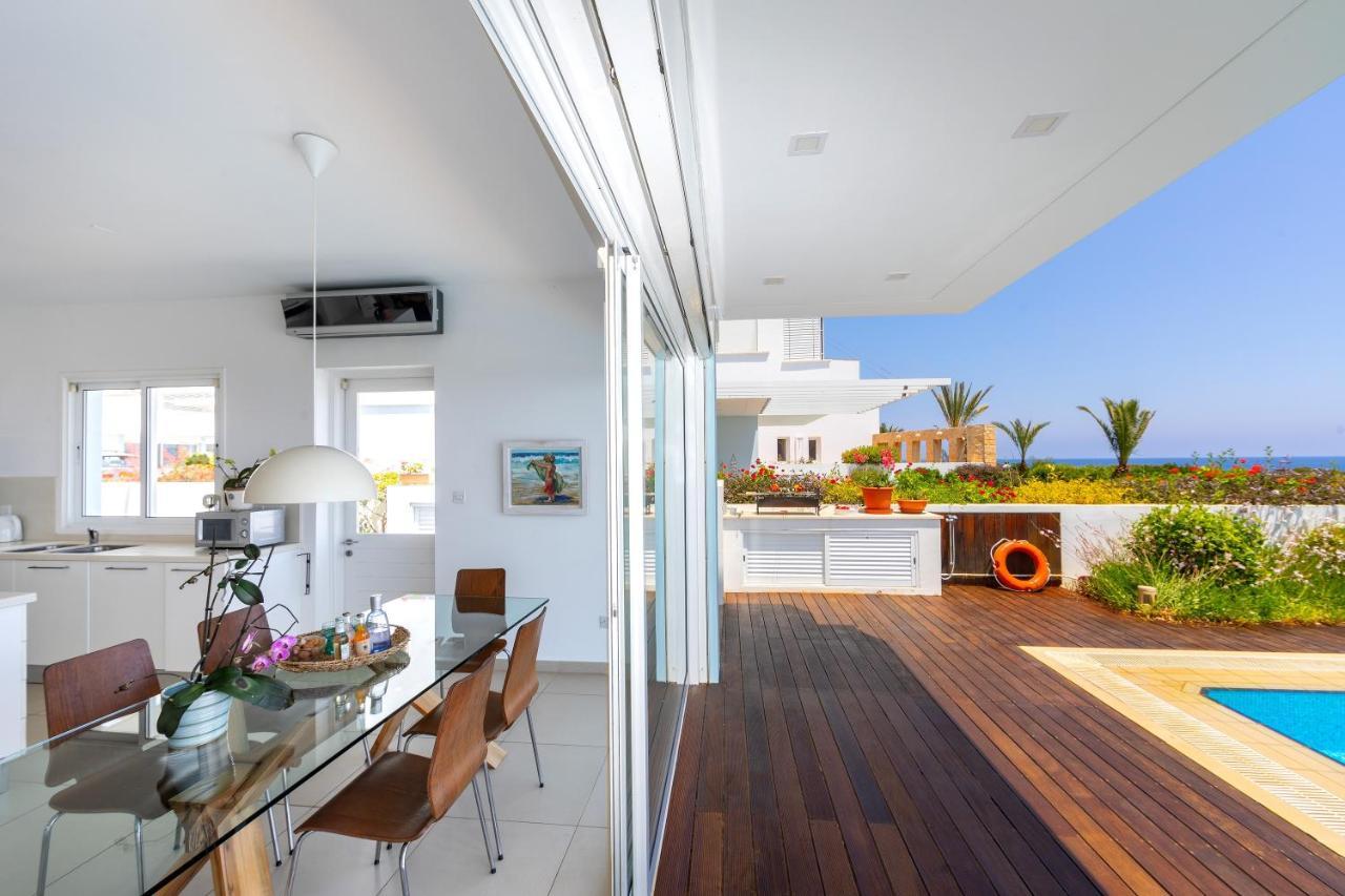 Protaras Beachfront Villa Alia Ngoại thất bức ảnh