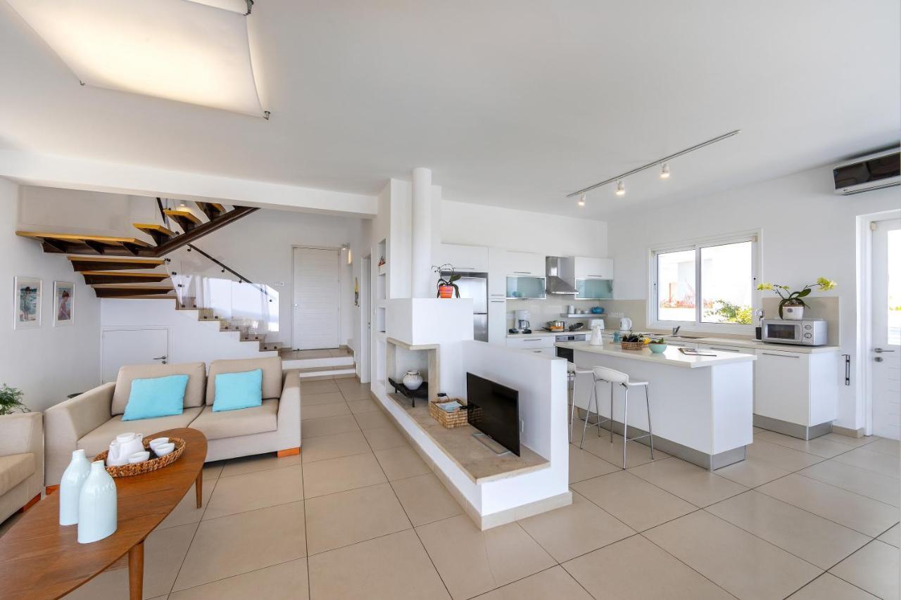 Protaras Beachfront Villa Alia Ngoại thất bức ảnh