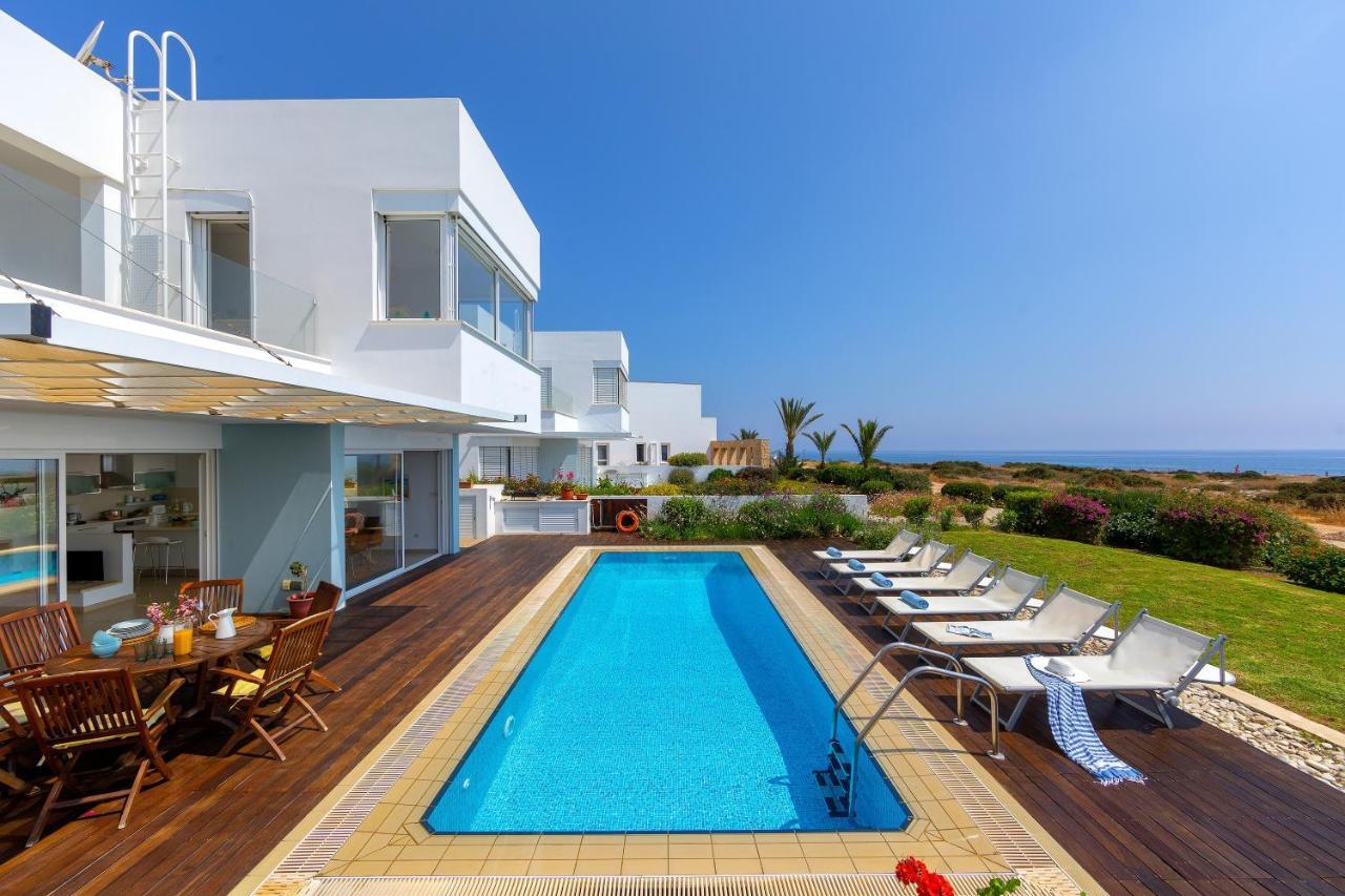 Protaras Beachfront Villa Alia Ngoại thất bức ảnh