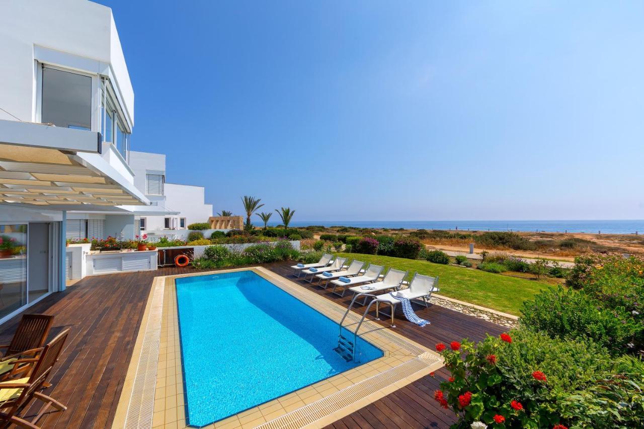 Protaras Beachfront Villa Alia Ngoại thất bức ảnh