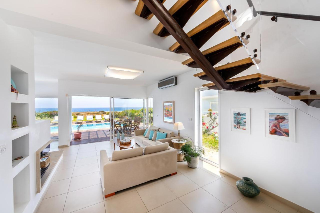 Protaras Beachfront Villa Alia Ngoại thất bức ảnh