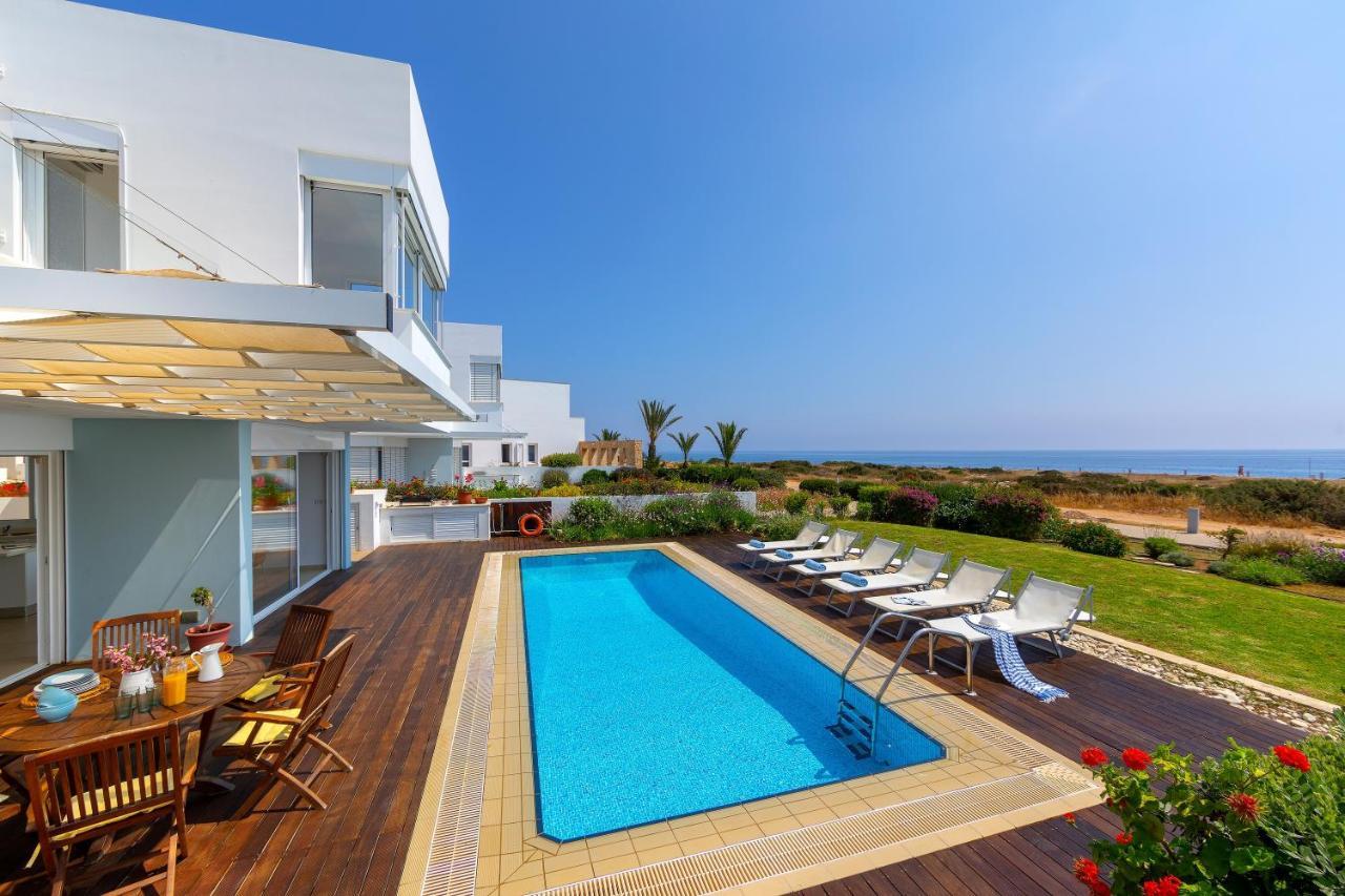 Protaras Beachfront Villa Alia Ngoại thất bức ảnh
