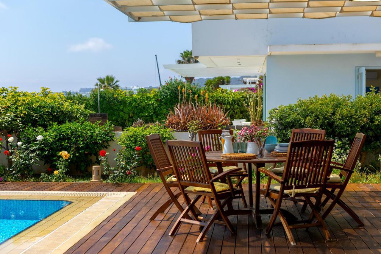 Protaras Beachfront Villa Alia Ngoại thất bức ảnh
